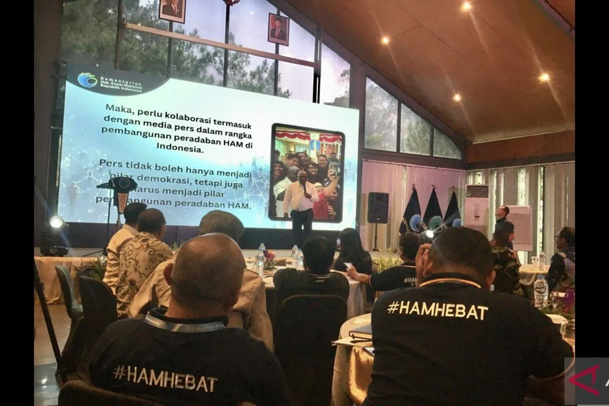 Pigai Tegaskan Pers Memiliki Peran Strategis dalam Pembangunan HAM di Indonesia