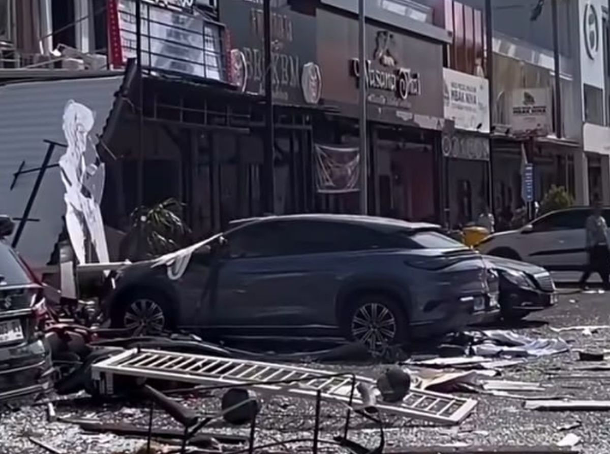 Lima Korban Ledakan Ruko San Antonio Pakuwon City Dilarikan ke Rumah Sakit